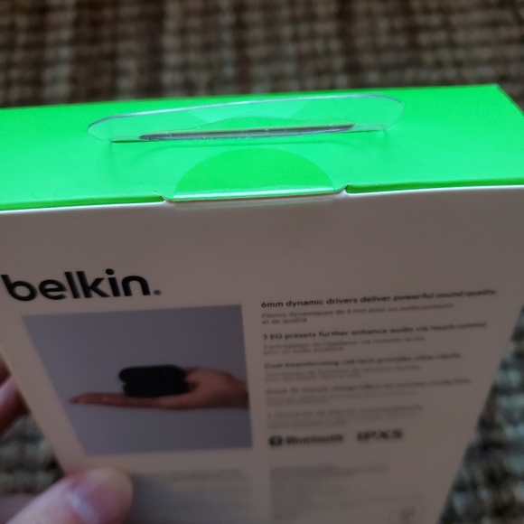 Belkin SOUNDFORM Play True Wireless Earbuds - Picture 5 of 7